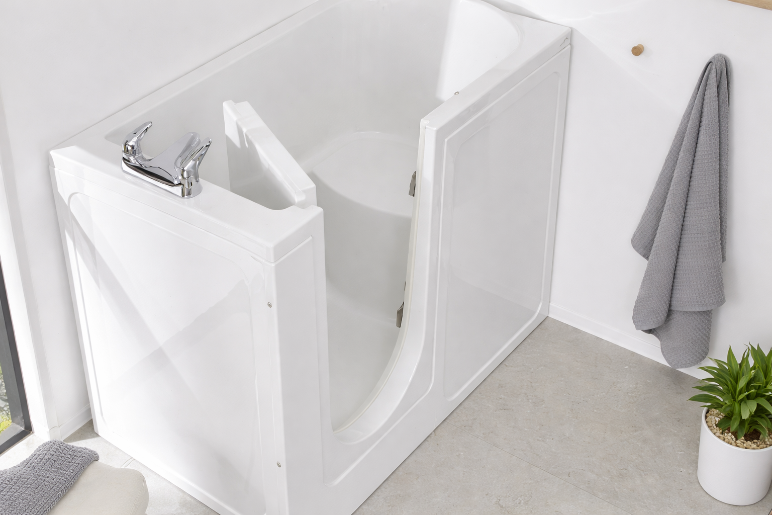 Oregon mobility walk-in bath with comfort seat
