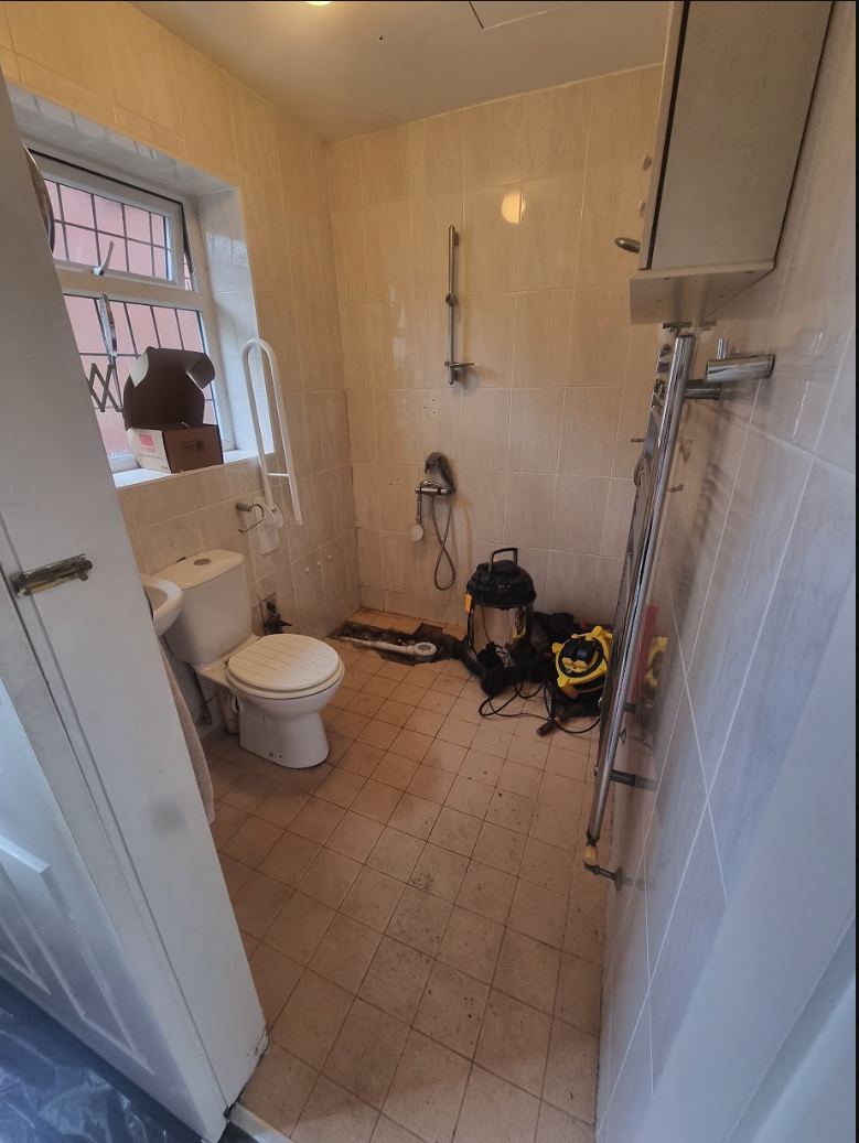 Richard's bathroom in Mansfield before the wet room conversion